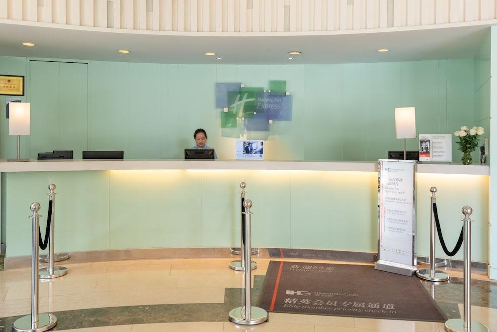 Holiday Inn Express Shanghai Jinqiao Central By Ihg Экстерьер фото