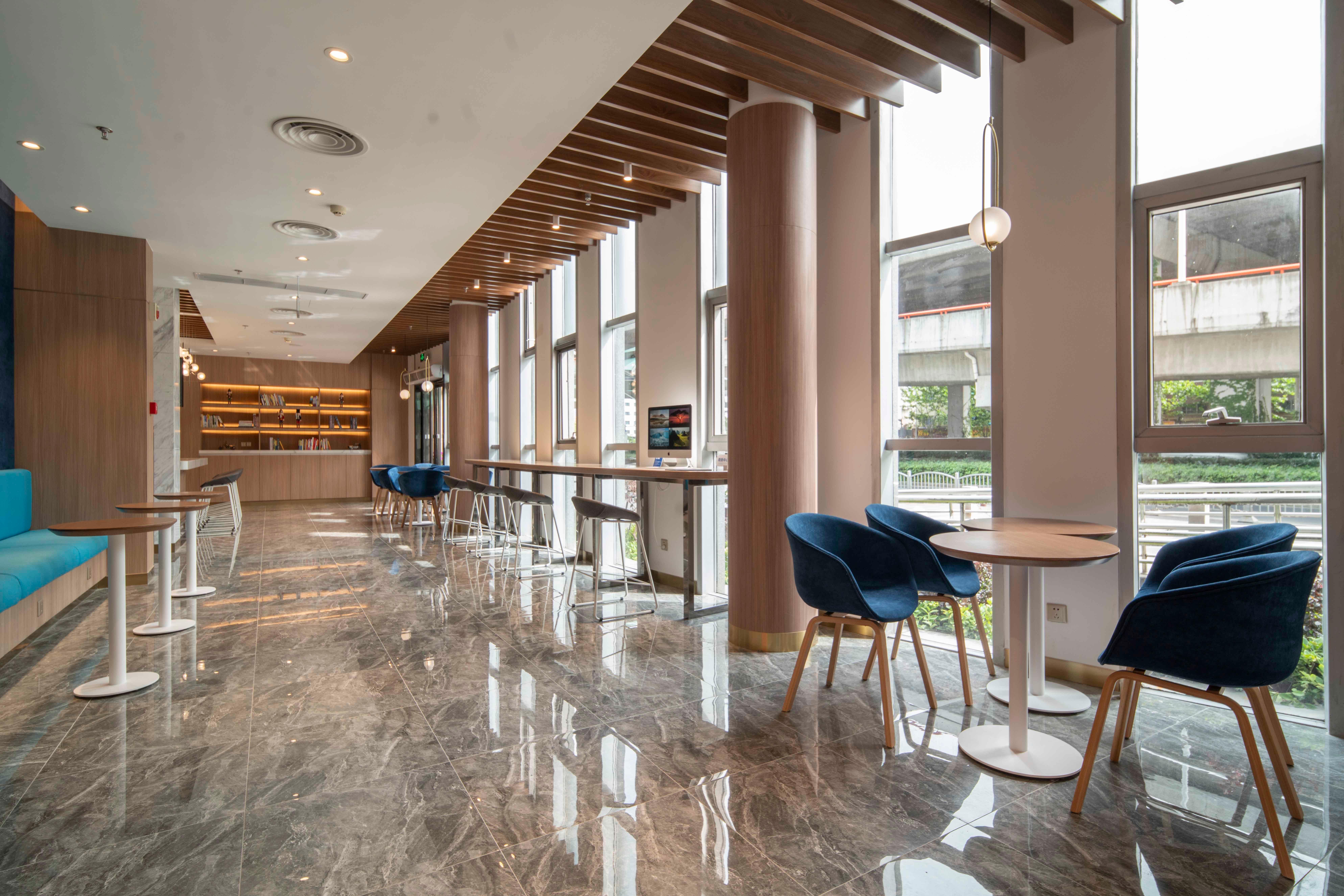 Holiday Inn Express Shanghai Jinqiao Central By Ihg Экстерьер фото