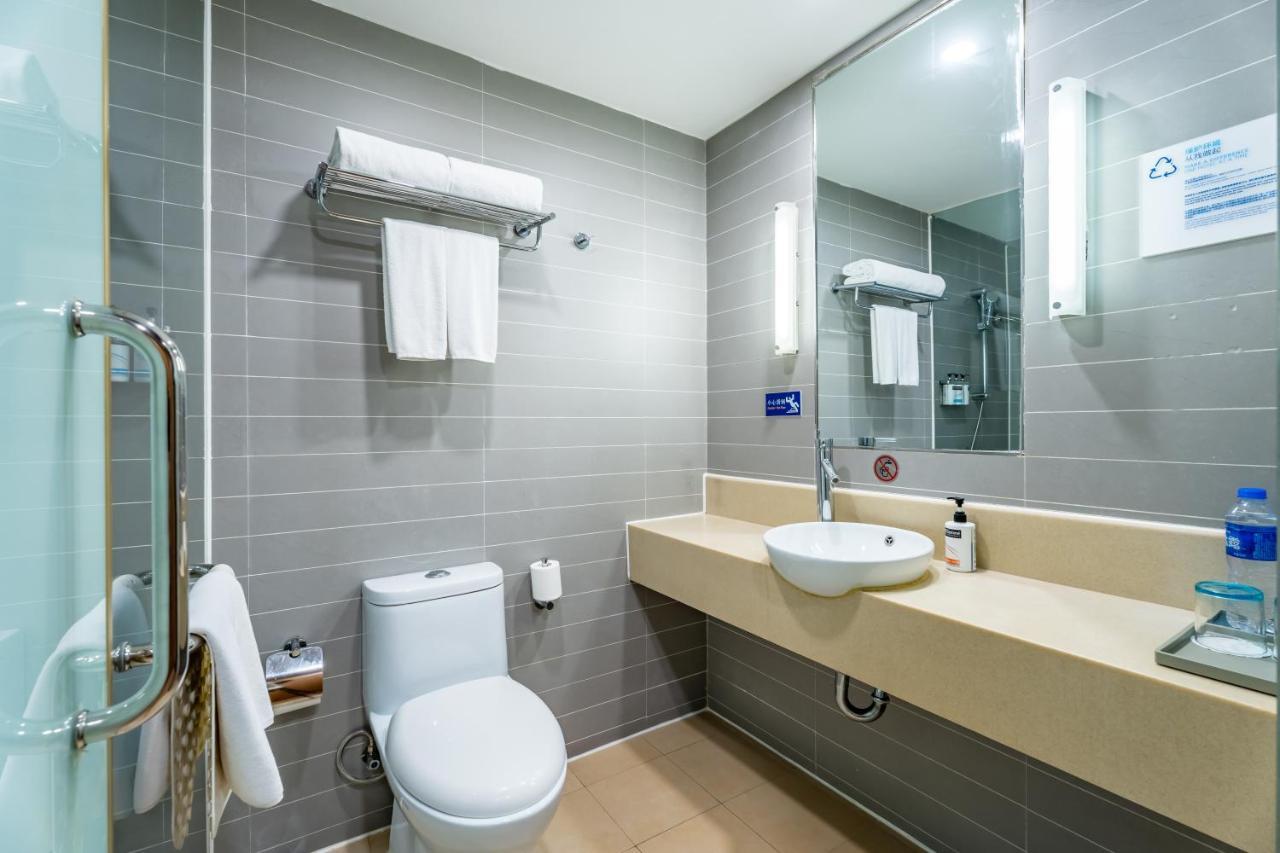 Holiday Inn Express Shanghai Jinqiao Central By Ihg Экстерьер фото