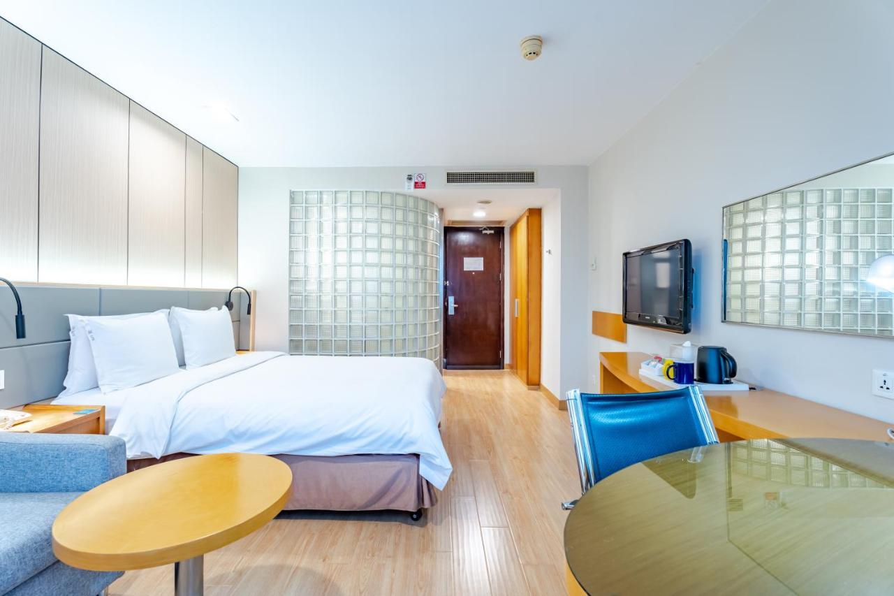 Holiday Inn Express Shanghai Jinqiao Central By Ihg Экстерьер фото